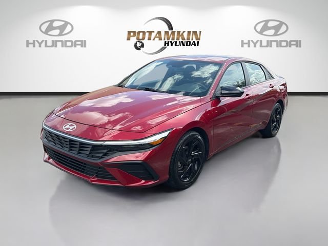 Used 2026 Red Hyundai SEL Sport image 1