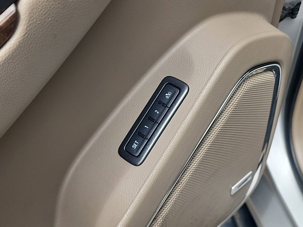 Used 2018 SILVER ICE METALLIC Chevrolet LT image 16