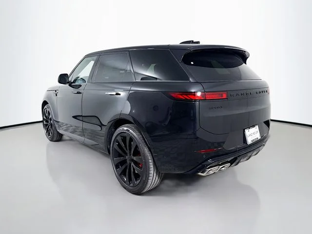 New 2026 Santorini Black Metallic Land Rover Dynamic SE image 7