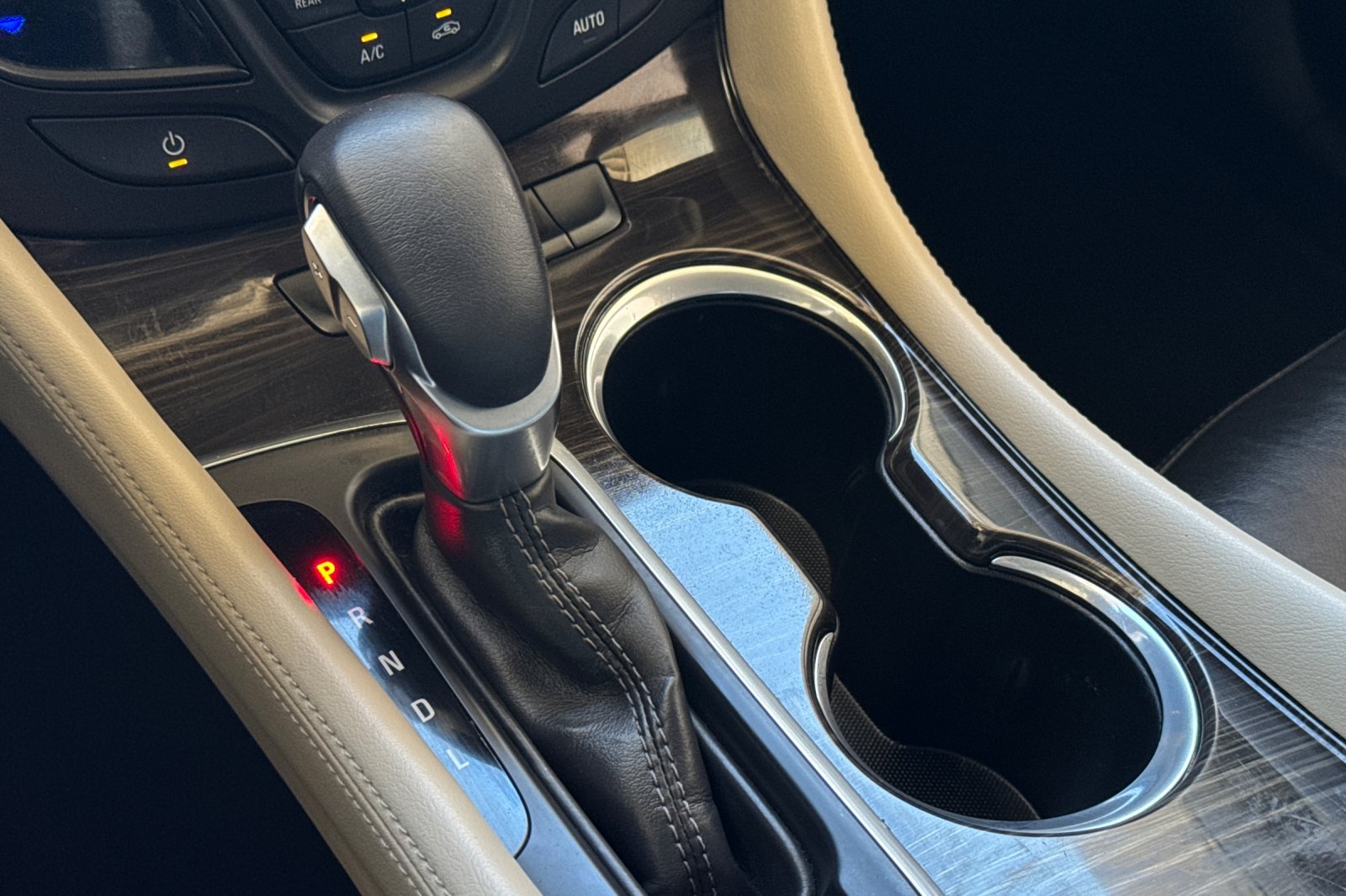 Used 2019 Ebony Twilight Metallic Buick Preferred image 21