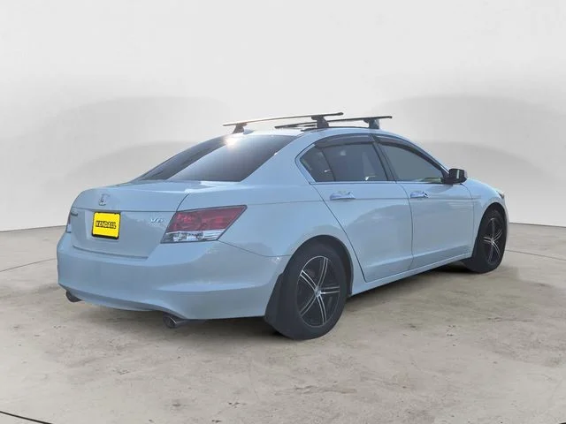 Used 2010  Honda EX-L image 5