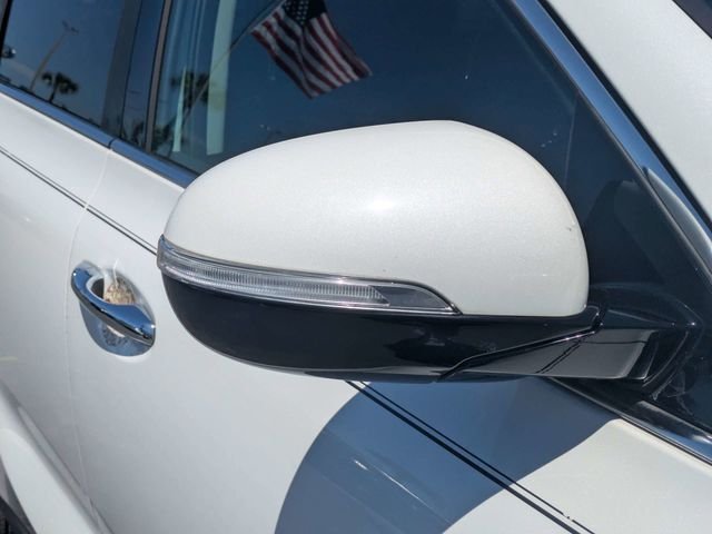 Used 2018 White Kia LX image 10