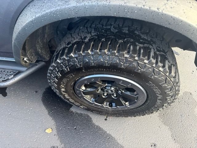 Used 2021 Gray Ford Badlands image 5