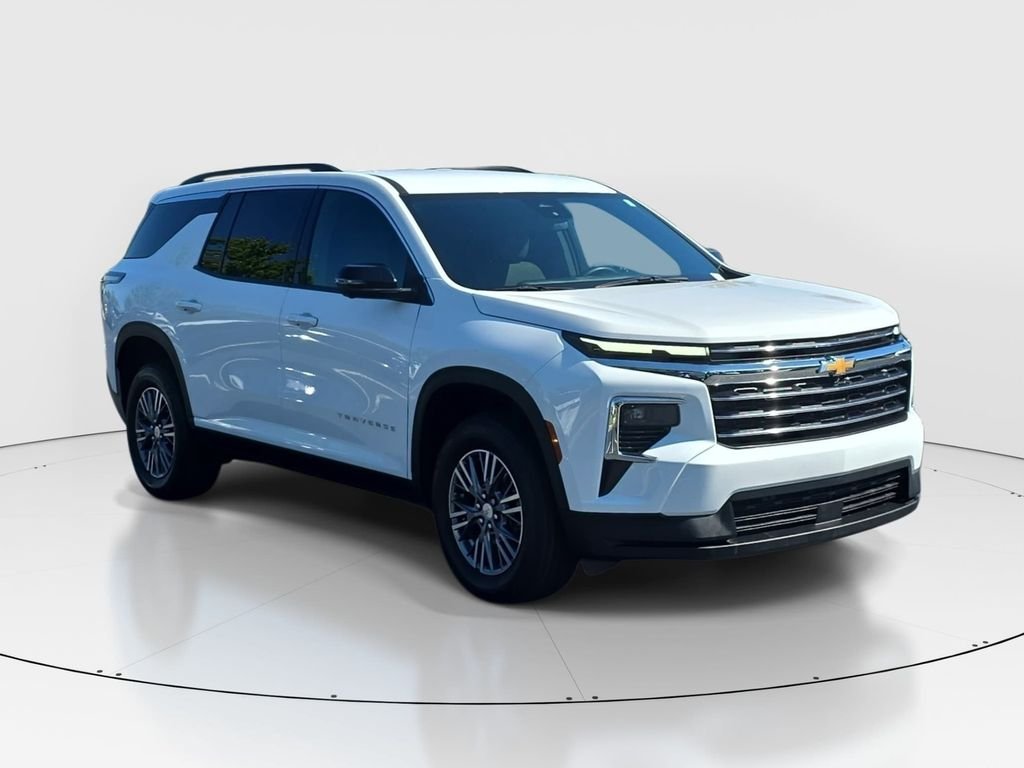 Used 2024 White Chevrolet LT image 3