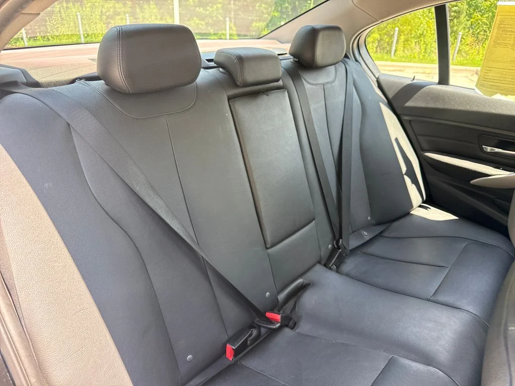 Used 2015 Jet Black BMW 320i xDrive image 33