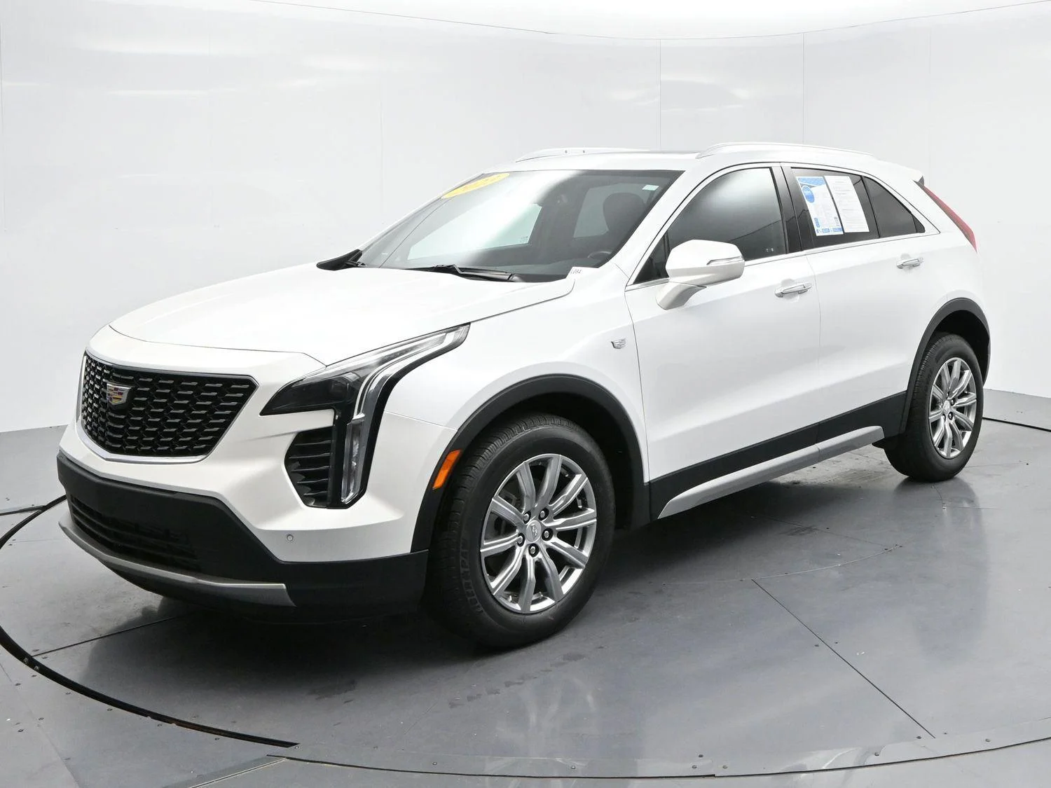 Used 2023 Crystal White Tricoat Cadillac Premium Luxury image 3
