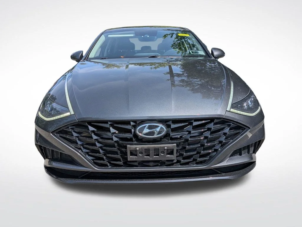 Used 2022 Gray Hyundai SEL image 9