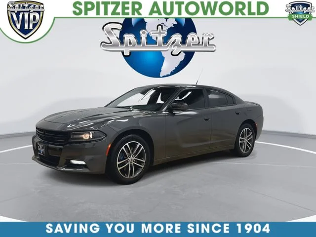 Used 2019 Gray Dodge SXT image 4