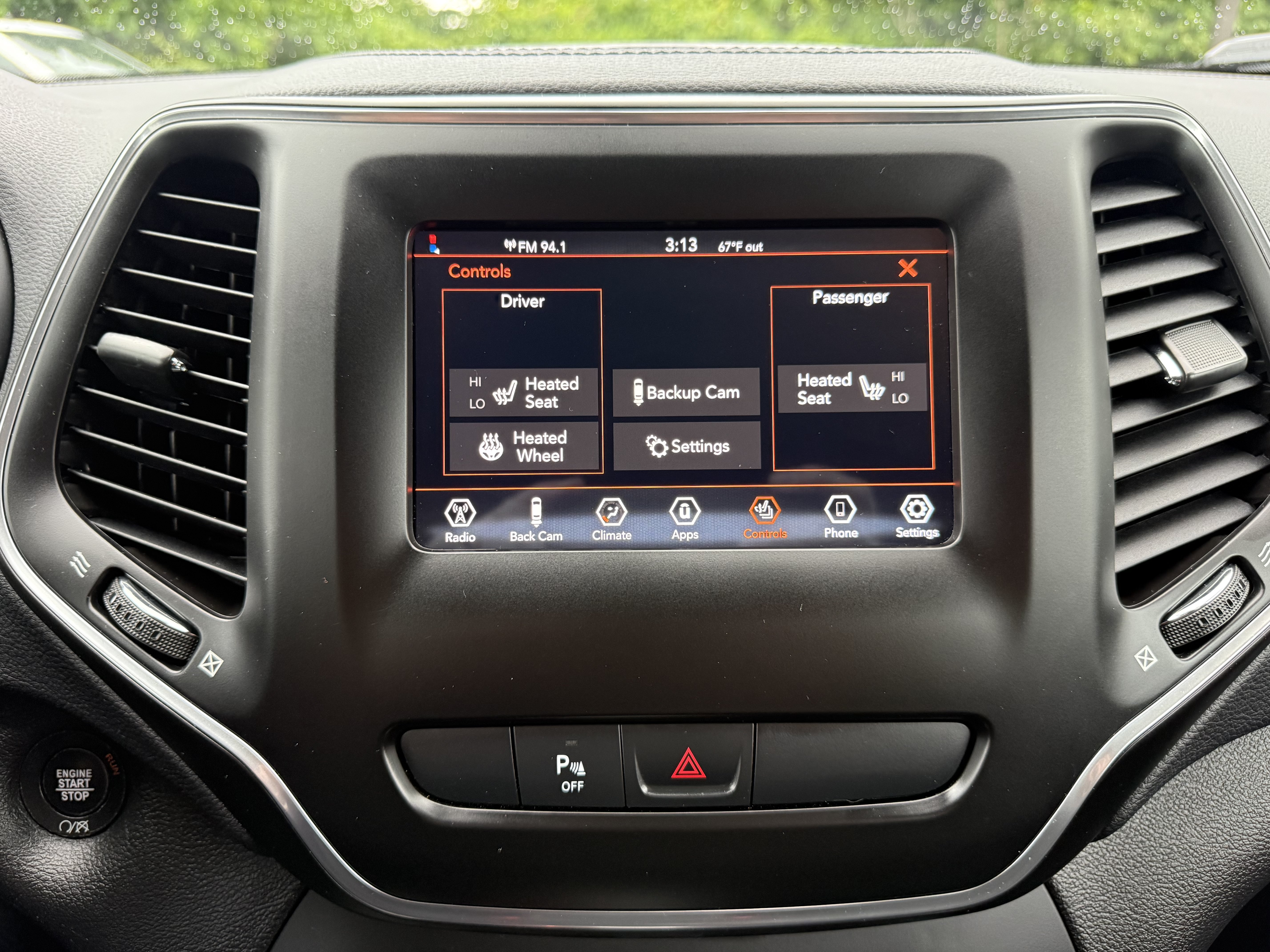 Certified Used 2020 Velvet Red Pearlcoat Jeep Latitude Plus image 20
