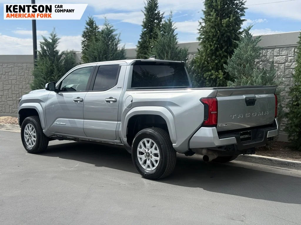 Used 2025 Silver Toyota SR5 image 5