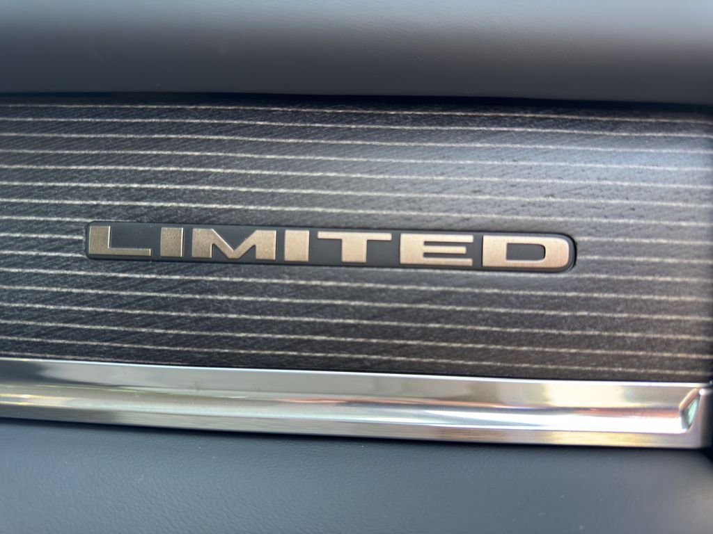 Used 2023 Ivory White Tri-Coat Pearlcoat Ram Limited image 18