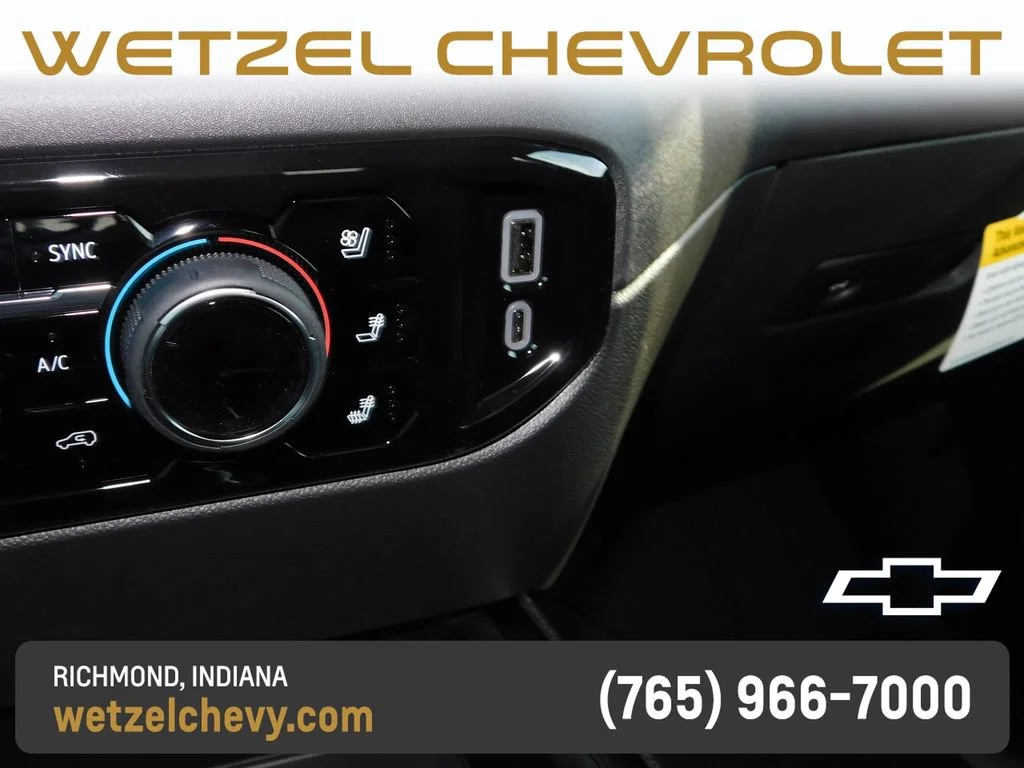 New 2026 Summit White Chevrolet ZR2 image 40