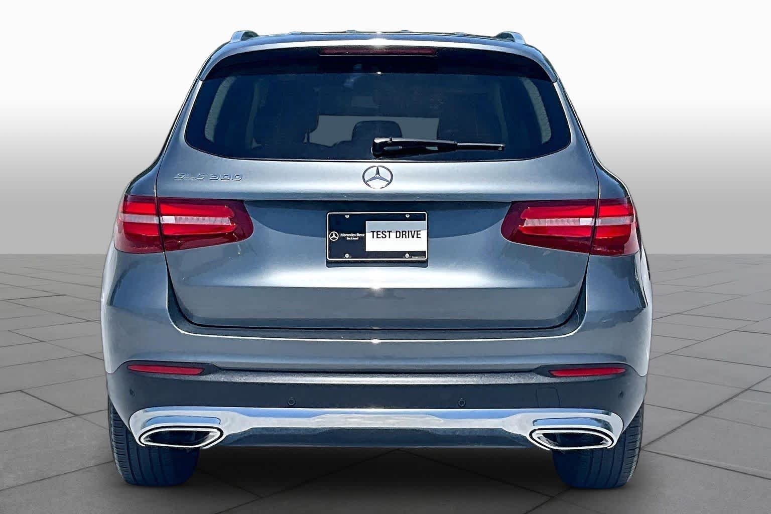 Used 2018 Selenite Grey Metallic Mercedes-Benz GLC 300 image 5