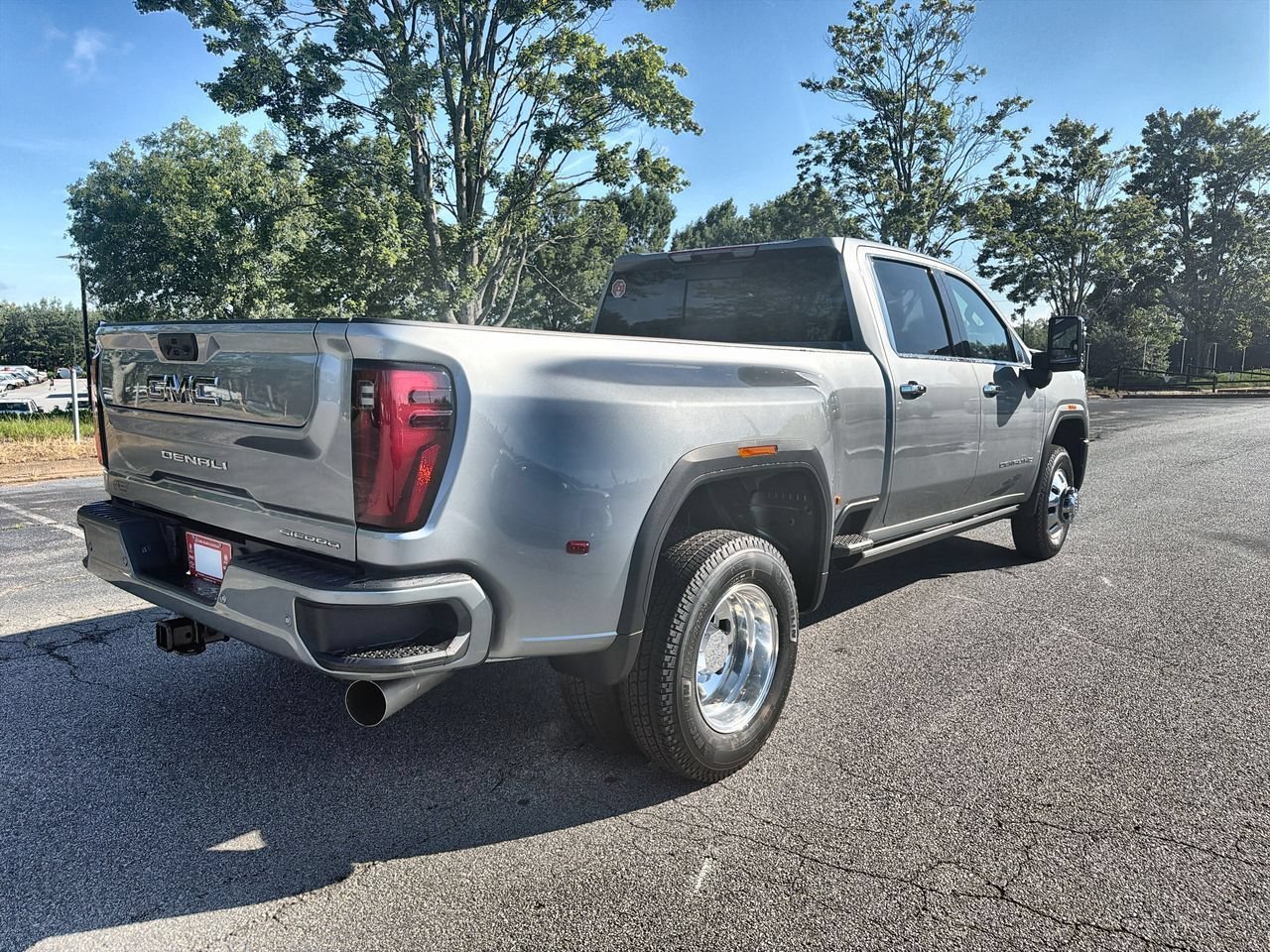 2026 GMC Sierra 3500HD Denali Ultimate - Photo 8