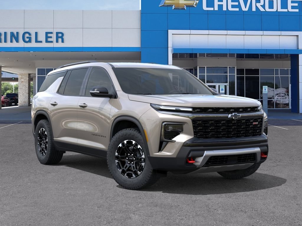 2027 Chevrolet Traverse Z71 - Photo 7