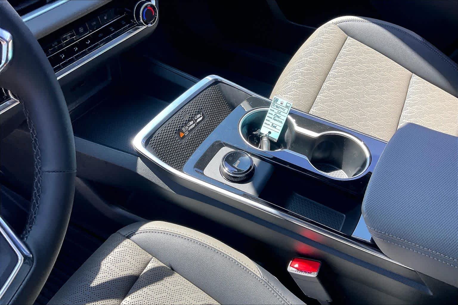 2026 Chevrolet Equinox LT - Photo 7