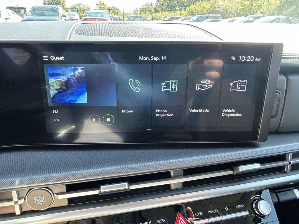 New 2027 Black Hyundai SE FWD image 37