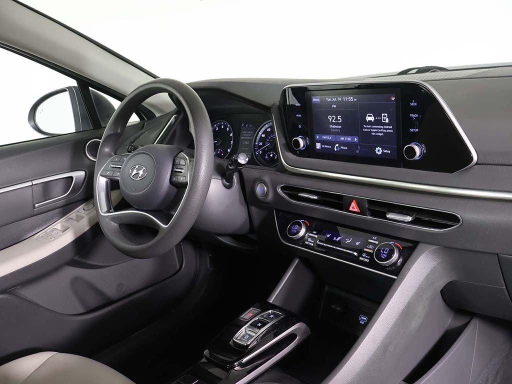 Used 2022 Gray Hyundai SEL image 25