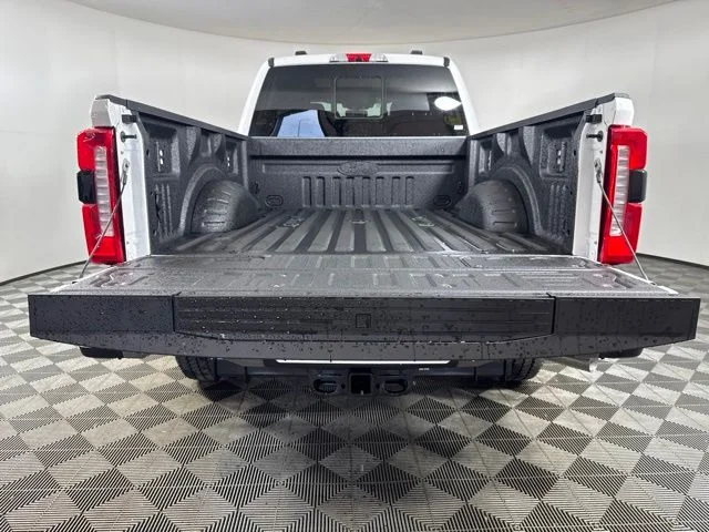 New 2026 Star White Metallic Tri-Coat Ford F-250® King Ranch® image 21
