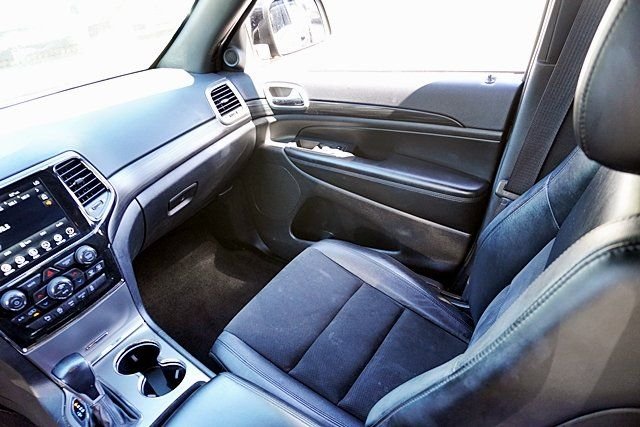 Certified Used 2022 Black Jeep Laredo X image 20