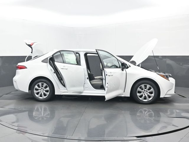 New 2026 Ice Cap Toyota LE image 30
