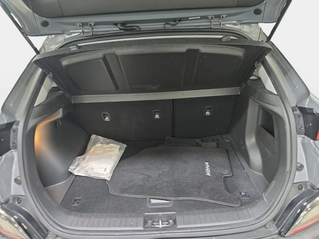 Used 2023 Ecotronic Gray Hyundai SEL image 29