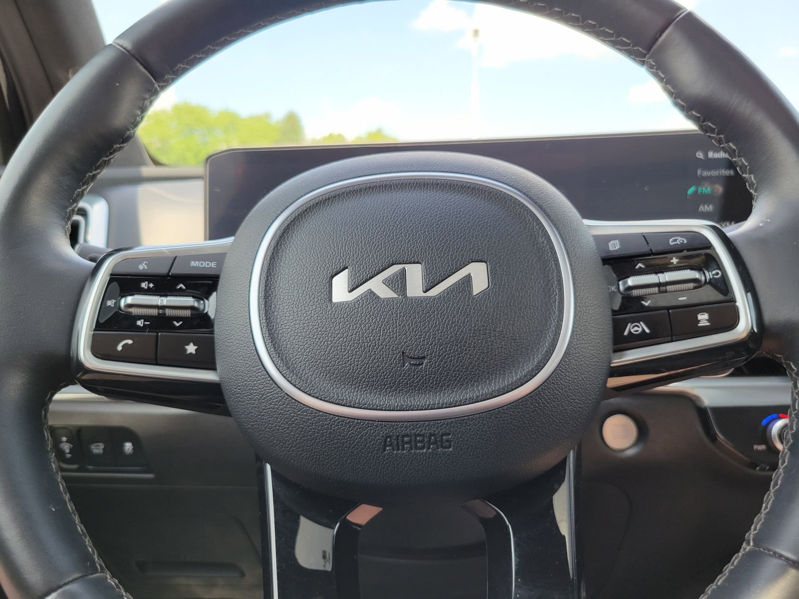 Used 2024 Black Kia X-Pro SX Prestige image 15