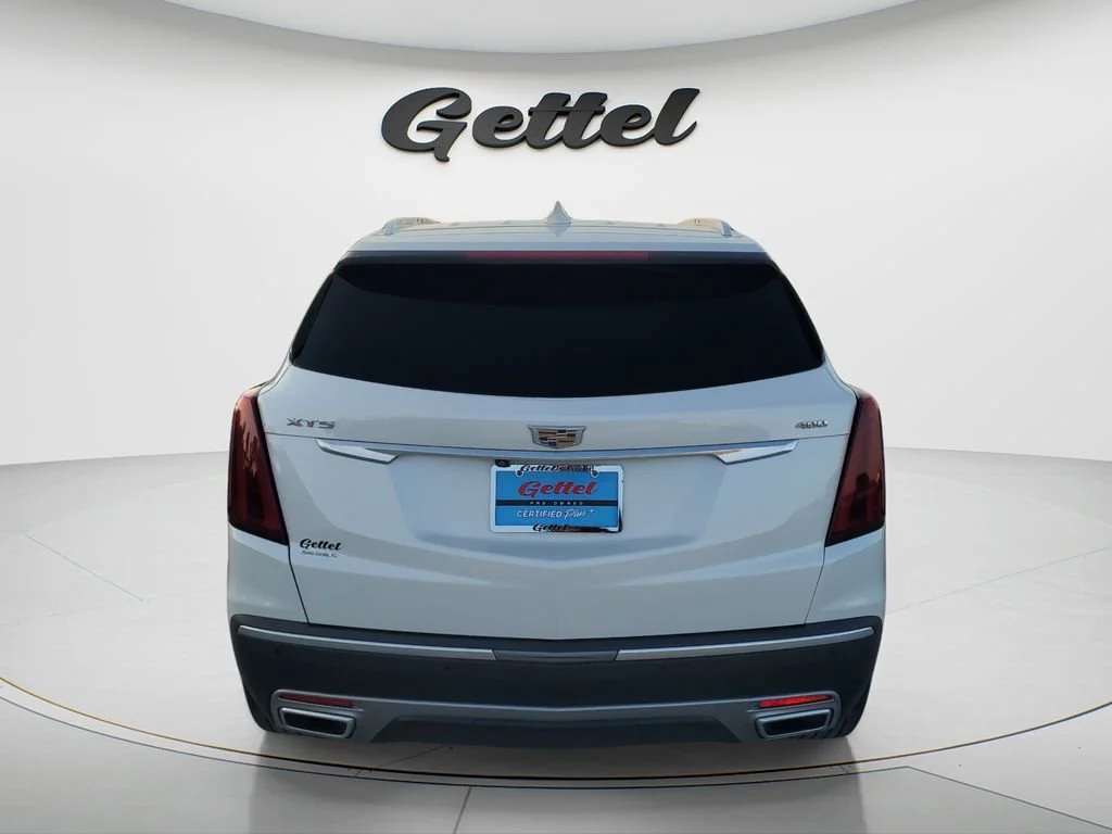 Used 2020 CRYSTAL WHITE TRICOAT Cadillac Premium Luxury FWD image 6