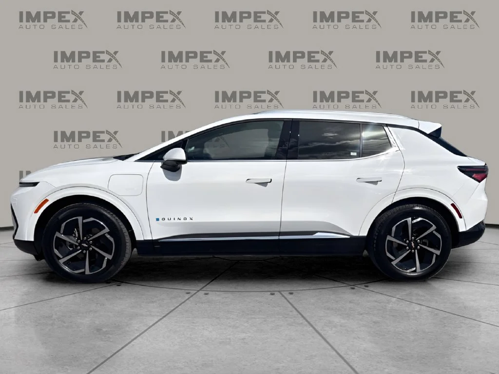 Used 2024 White Chevrolet LT image 2