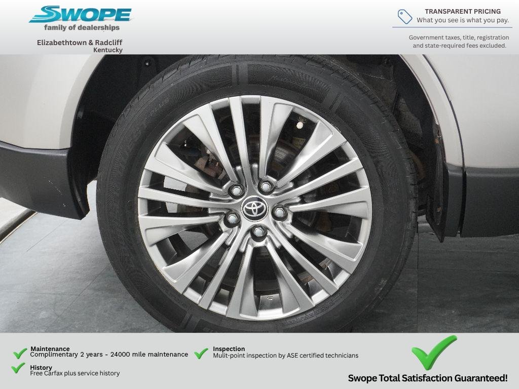 Used 2021 Titanium Glow Toyota Limited image 29