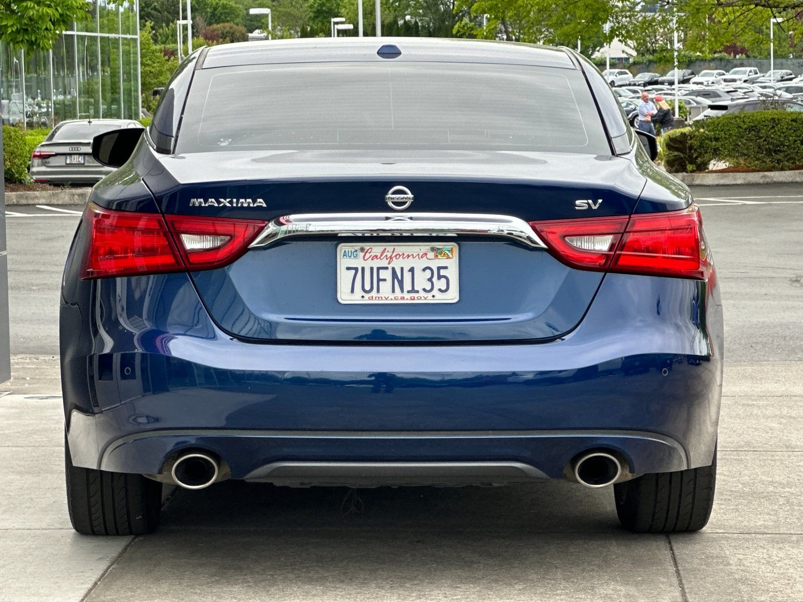 Used 2017 Deep Blue Pearl Nissan 3.5 SV image 4