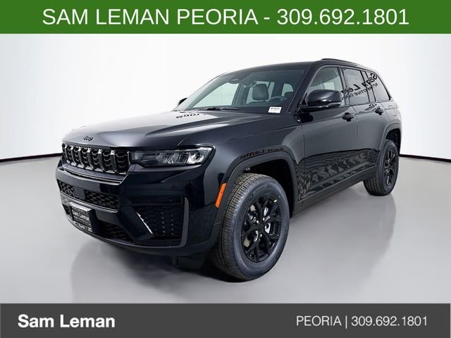 New 2026 Diamond Black Crystal Pearl-Coat Exterior Paint Jeep Altitude image 3