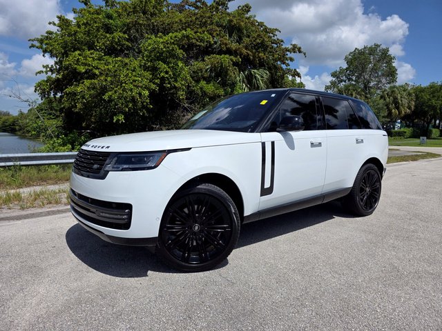 2023 Land Rover Range Rover SE