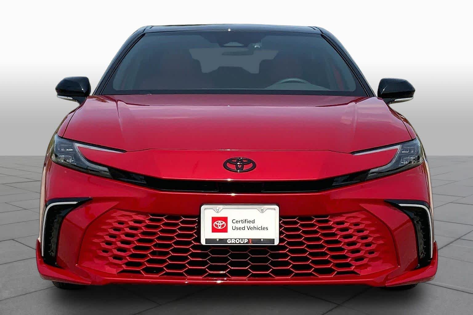 Used 2026 Supersonic Red w/Midnight Black Metallic Roof Toyota XSE image 4