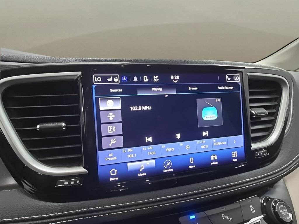 Used 2023 Black Chrysler Touring L image 30