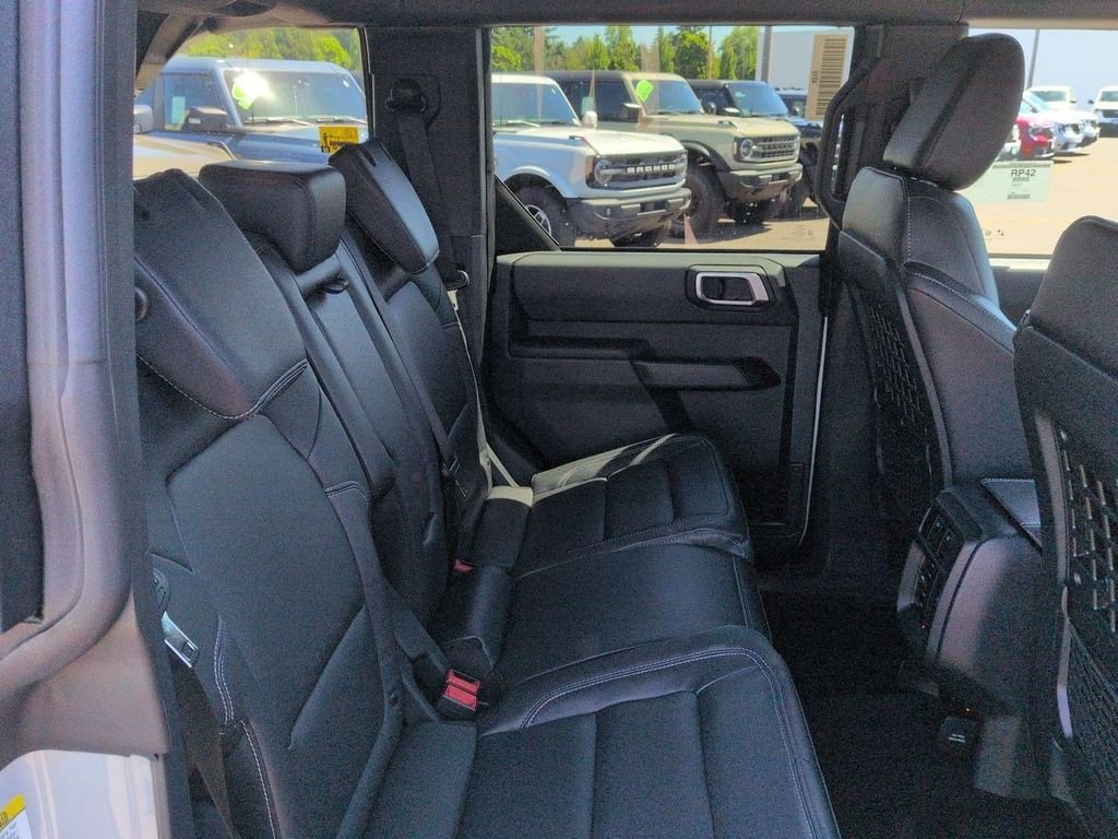 New 2026 Avalanche Gray Ford Big Bend® image 70