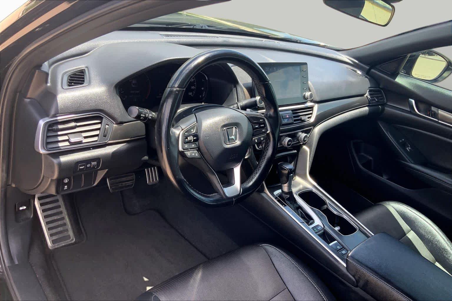 Used 2020 Crystal Black Pearl Honda Sport image 17