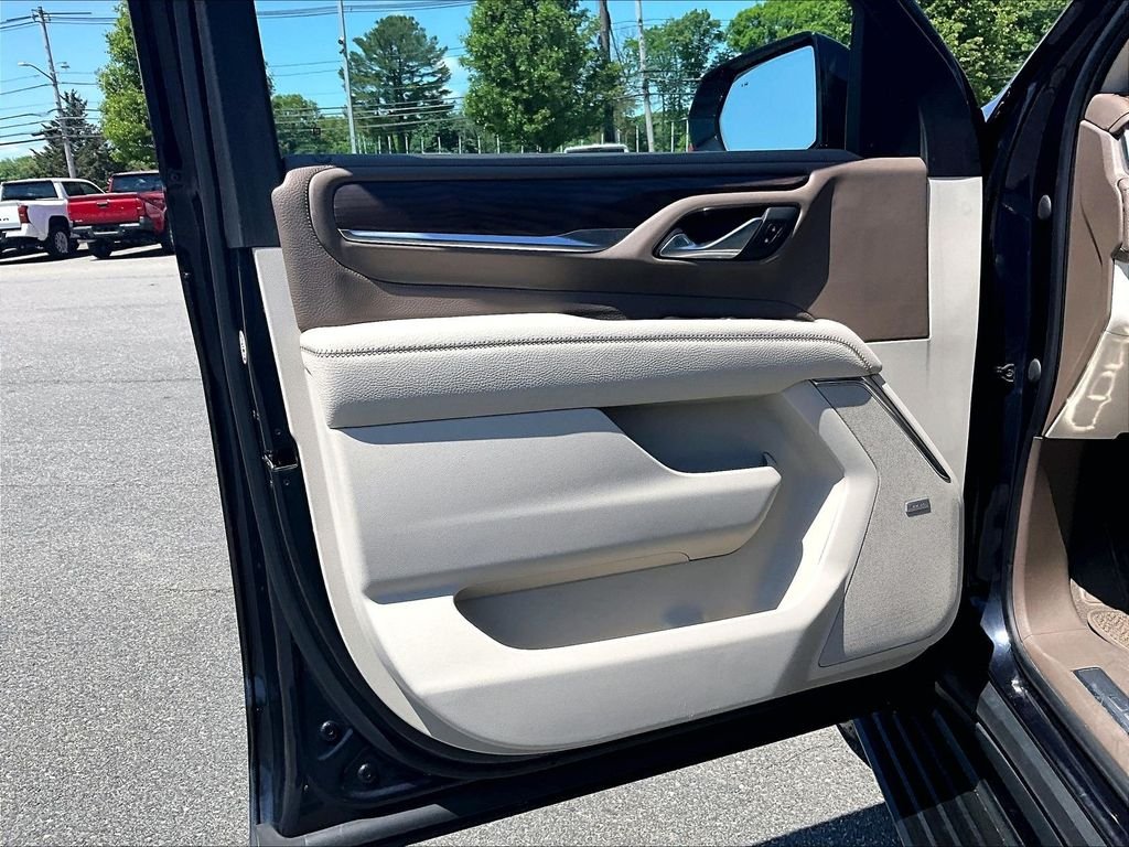 Used 2022 Blue GMC Denali image 9