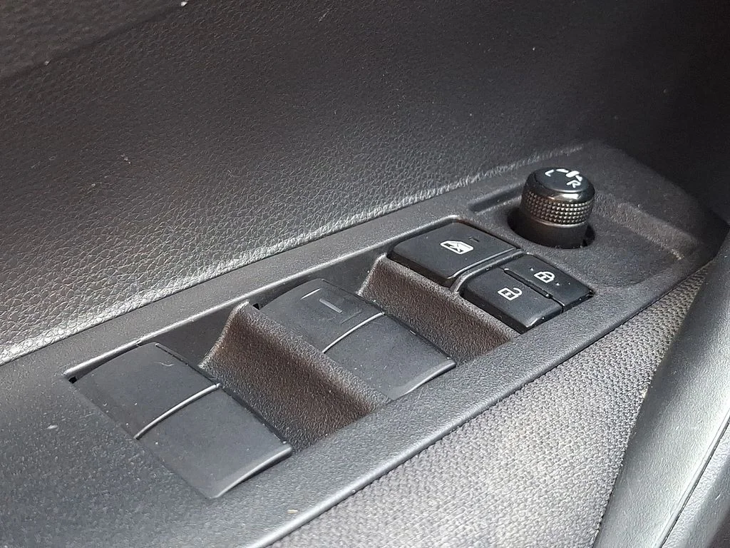Used 2023  Toyota LE image 23