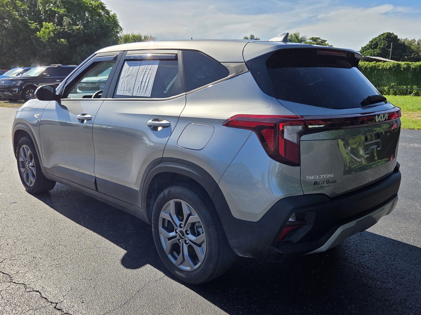 Used 2024 Steel Gray Kia LX image 3