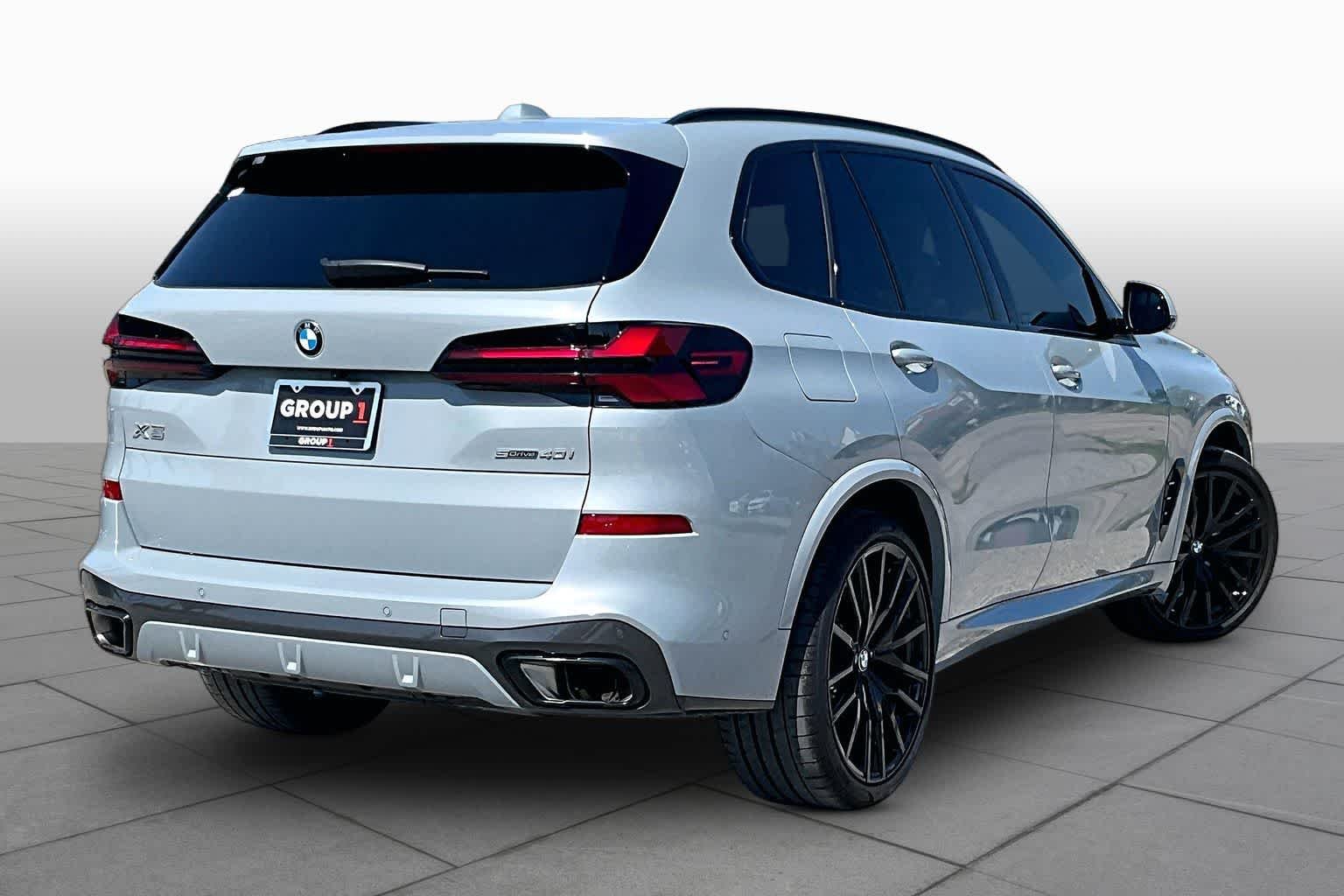 Used 2026 Brooklyn Grey Metallic BMW sDrive40i image 12