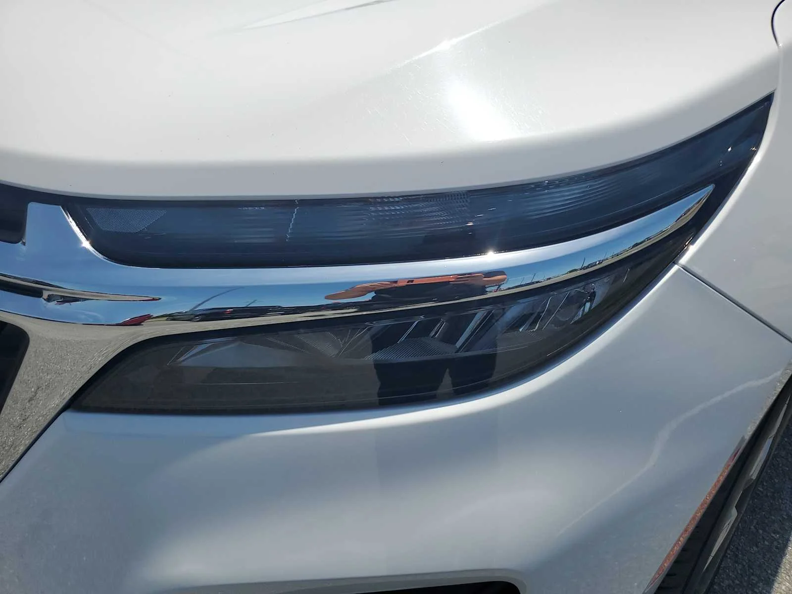 Used 2024 Summit White Chevrolet LS image 13