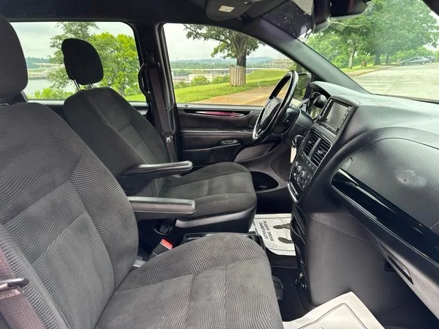 Used 2020 Red Dodge SE Plus image 10