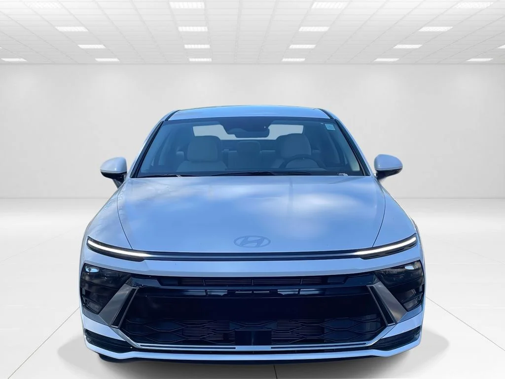 New 2026 White Hyundai SEL Sport image 2