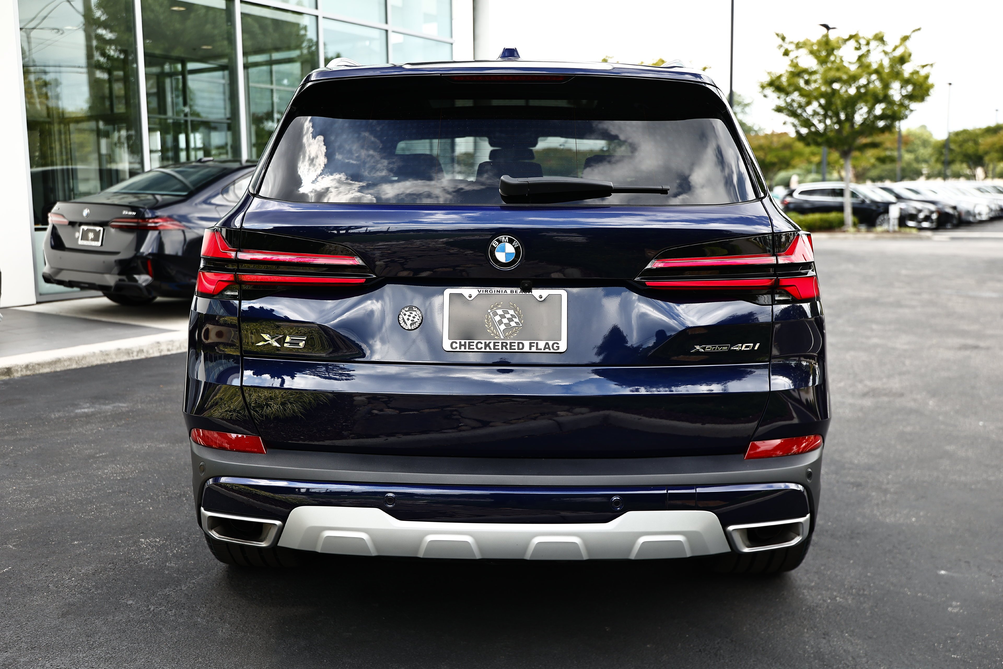 Certified Used 2025 Tanzanite Blue II Metallic BMW xDrive40i image 10
