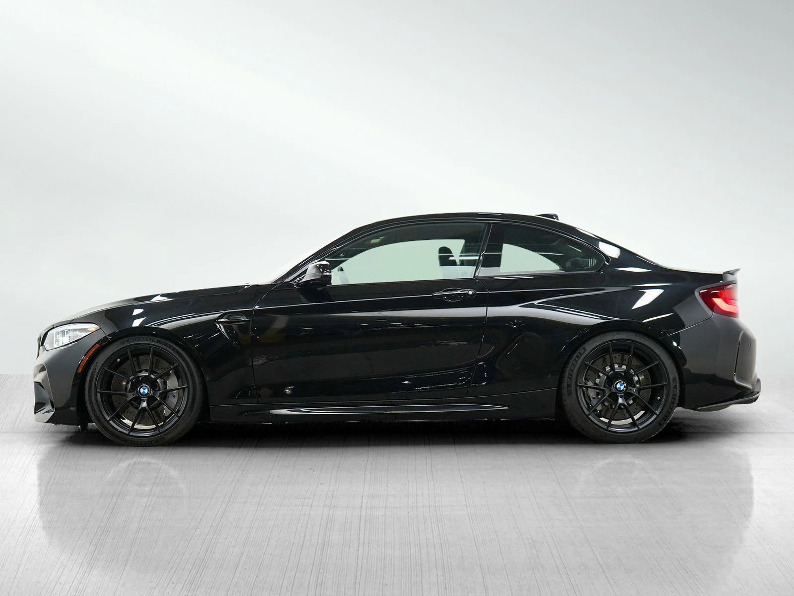 Used 2020 BMW M2 Coupe Base with VIN WBS2U7C0XL7F52615 for sale in Burnsville, Minnesota