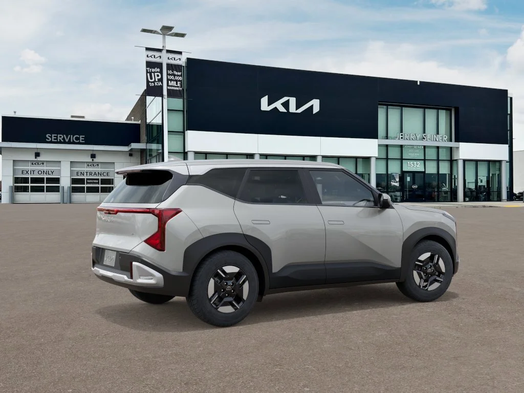 New 2027 Ivory Kia LX image 6