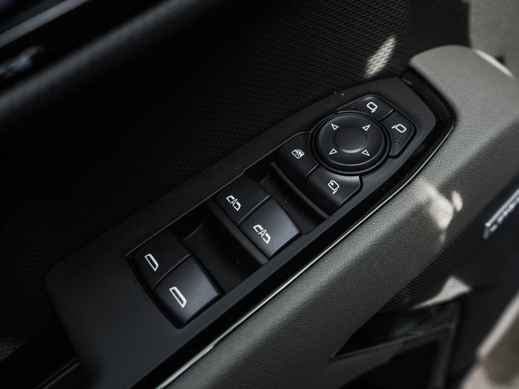 2026 Chevrolet Silverado 1500 ZR2 - Photo 14