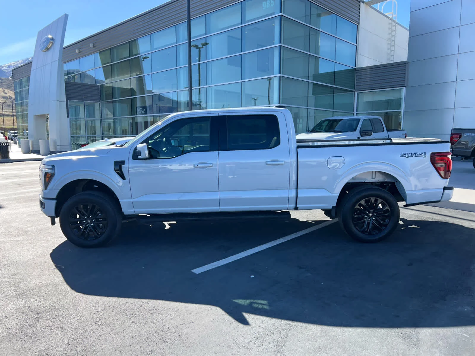 Used 2025 Space White Metallic Ford LARIAT image 12