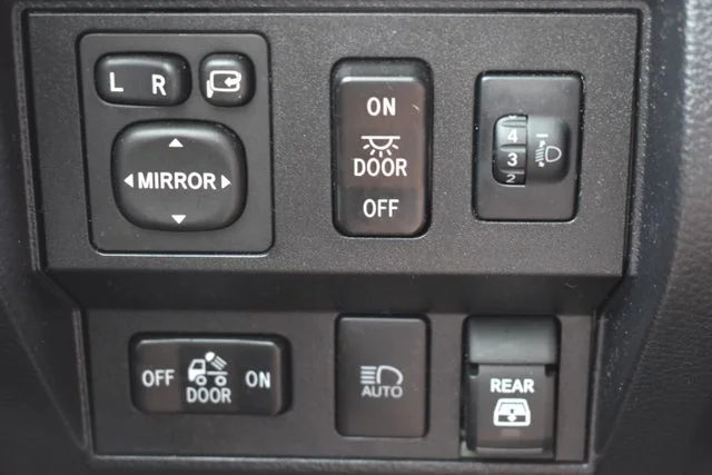 Used 2021 Gray Toyota 1794 image 27